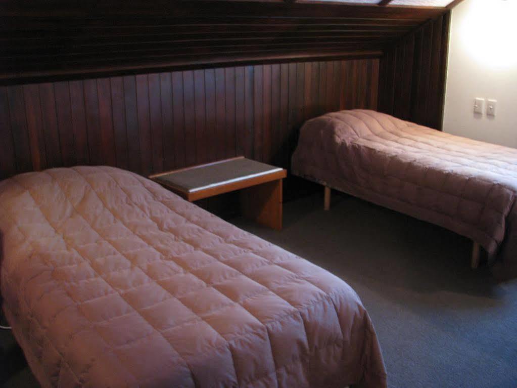 Bridgehouse Lodge Уоркворт Экстерьер фото
